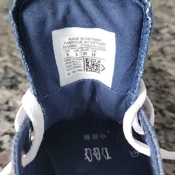 Converse Shoes - Picture 4 of 5